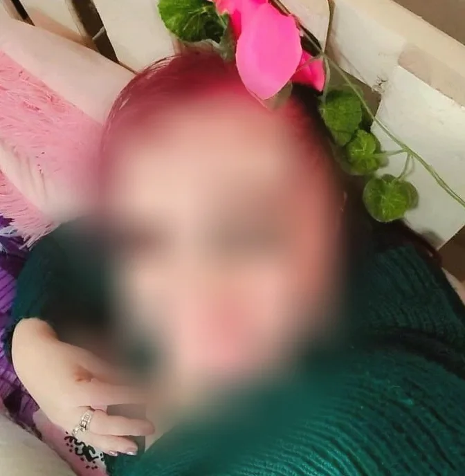 Lily, 36