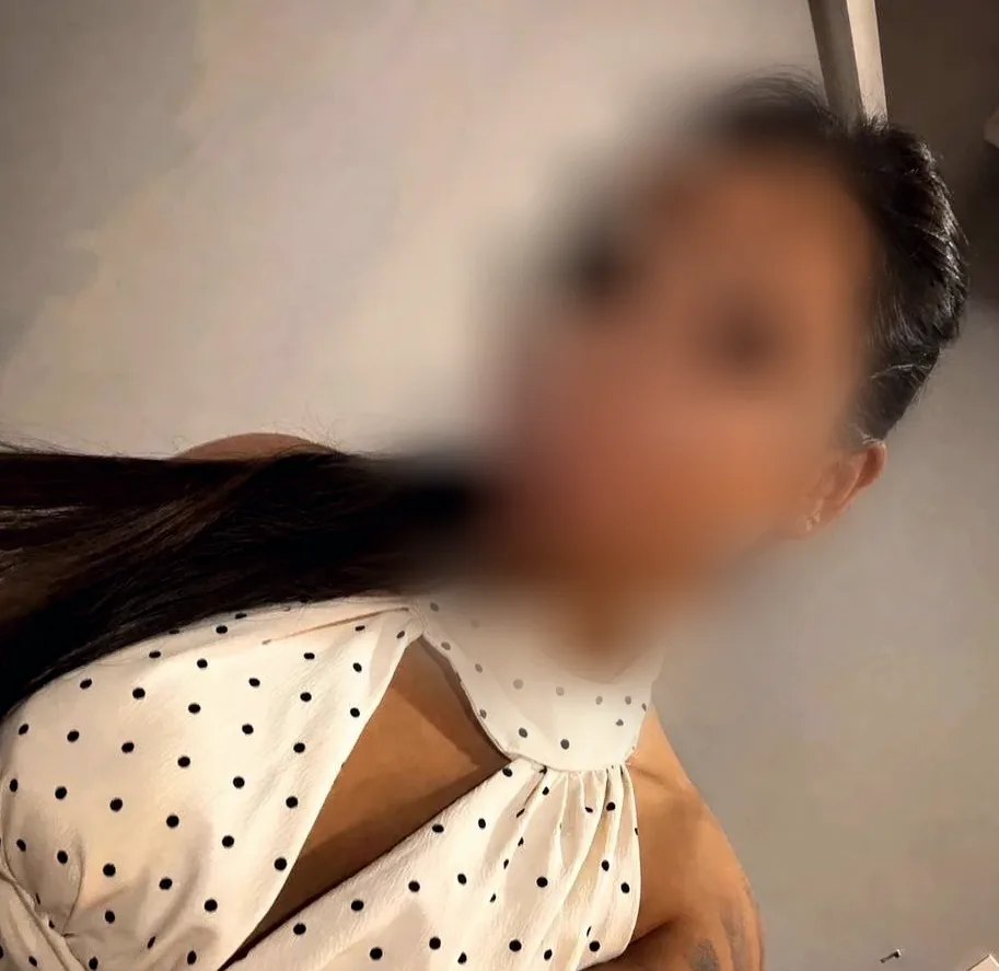 Mila, 25