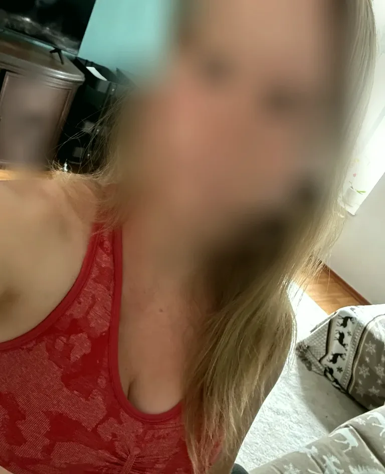 Tiana, 30